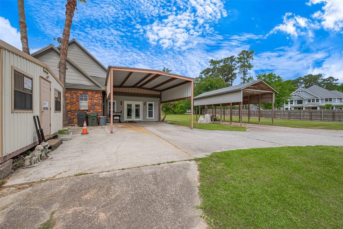 Casa a Conroe, Texas, Stati Uniti 2 - 18425401