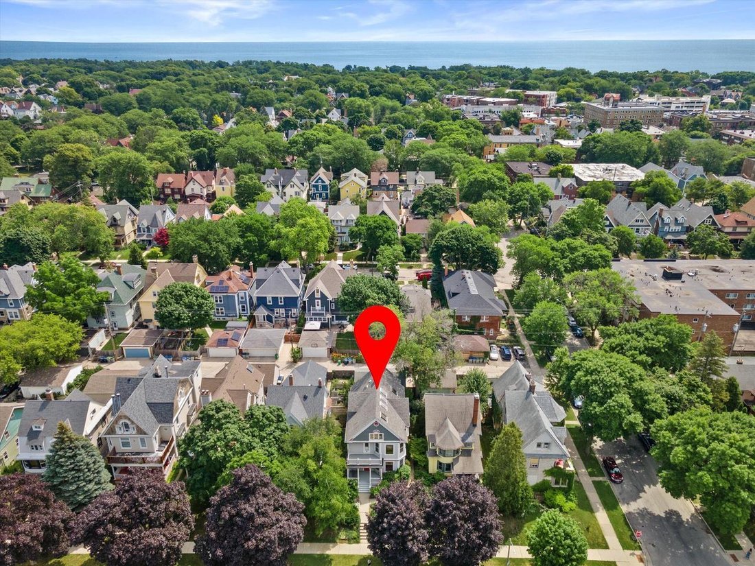 House in Milwaukee, Wisconsin, United States 2 - 18425516