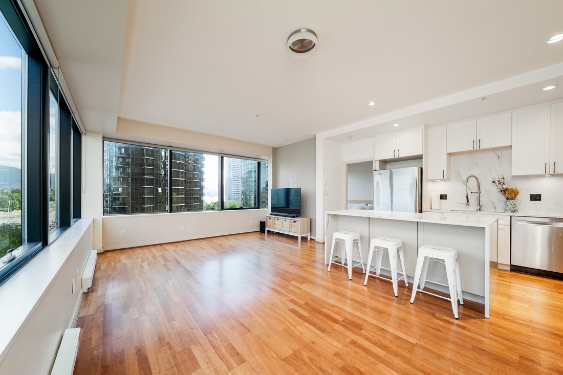 Condo in Vancouver, British Columbia, Canada 4 - 18425701
