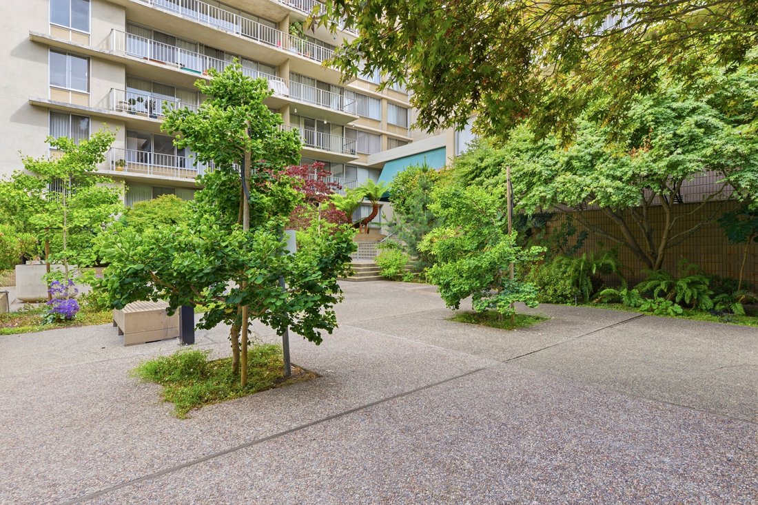 Condo in Belmont, California, United States 3 - 18425740
