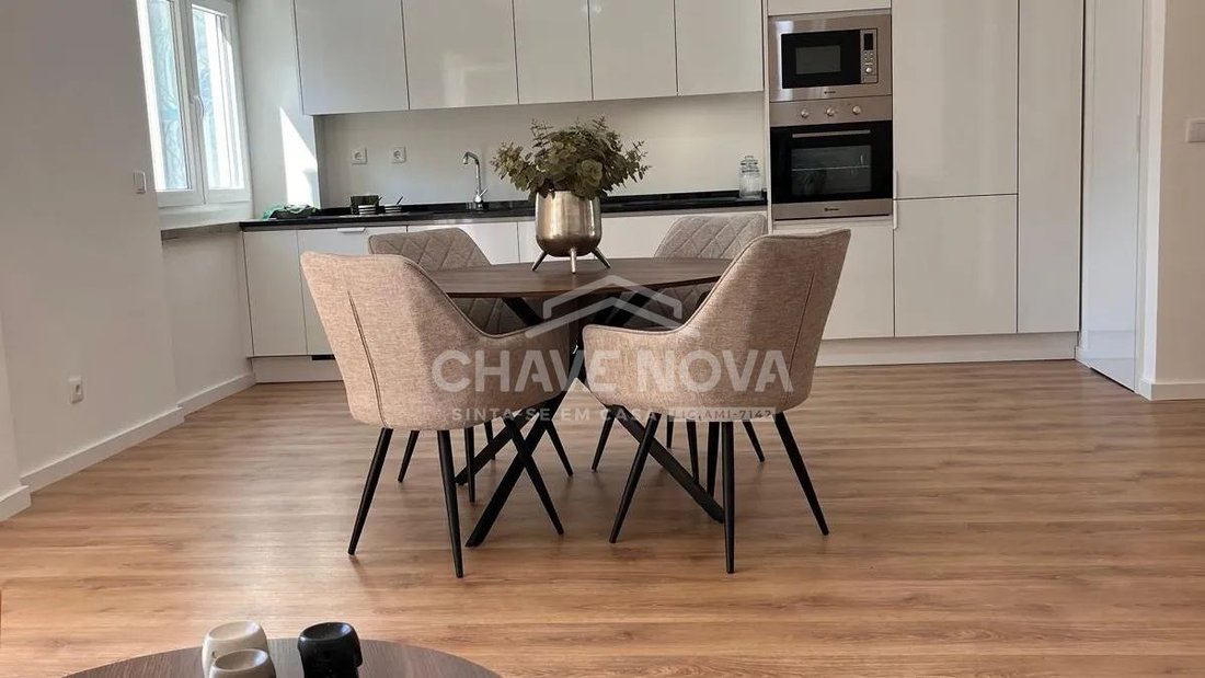 Apartment in Avenidas Novas, Lisbon, Portugal 5 - 18078579