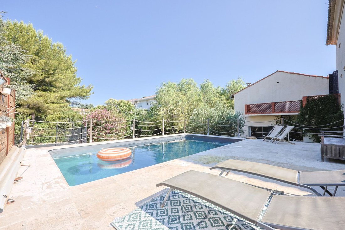 Villa in La Ciotat, Provence-Alpes-Côte d'Azur, France 3 - 18425940
