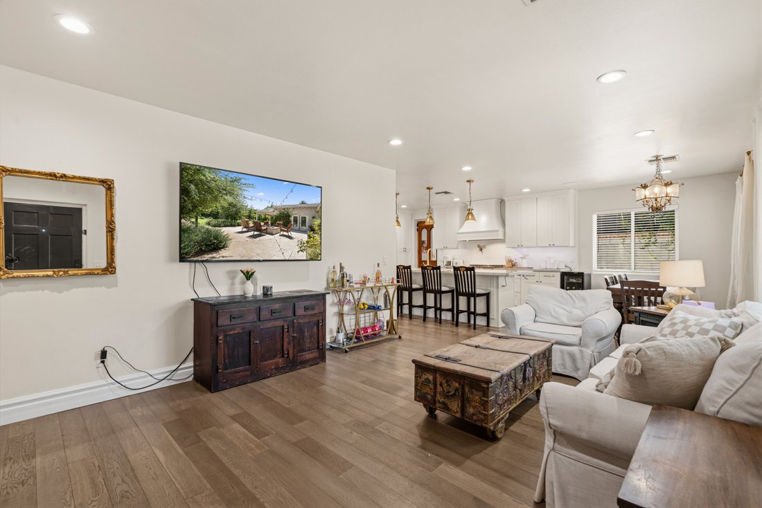 Tempe, Arizona, United States 4 - 18425729