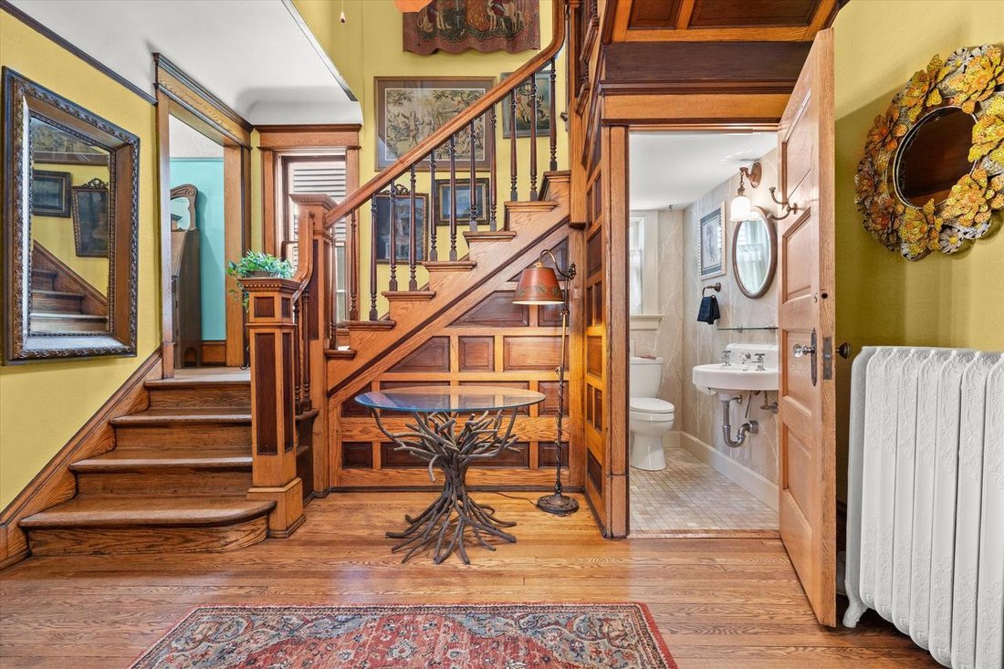 House in Milwaukee, Wisconsin, United States 4 - 18425516