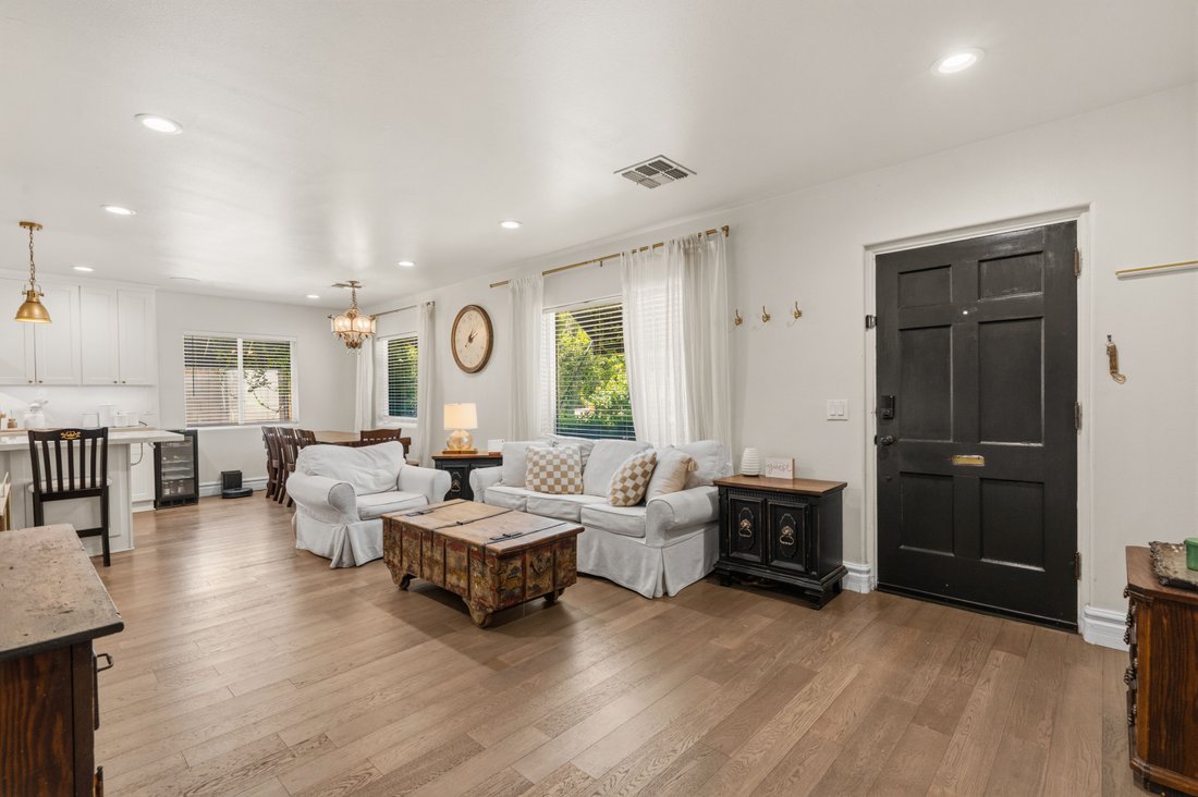 Tempe, Arizona, United States 5 - 18425729