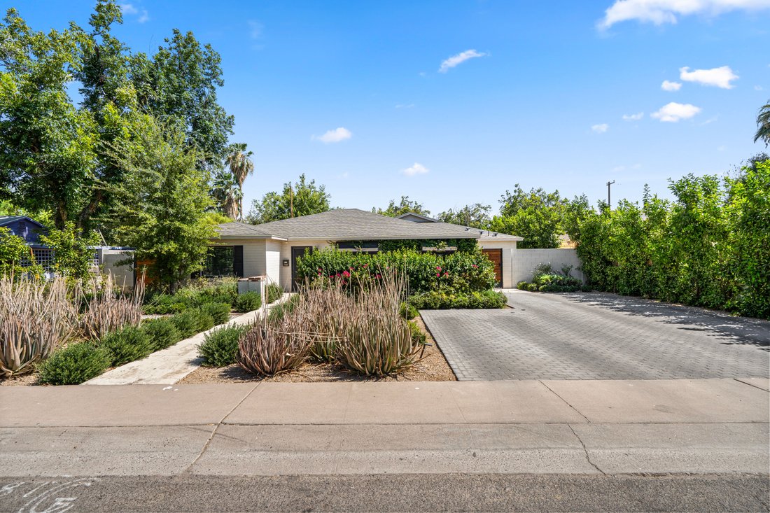 Tempe, Arizona, United States 3 - 18425729