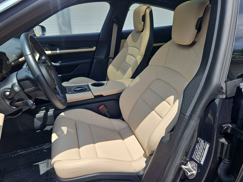 Sedan in Stratham, NH, United States 5 - 18289335