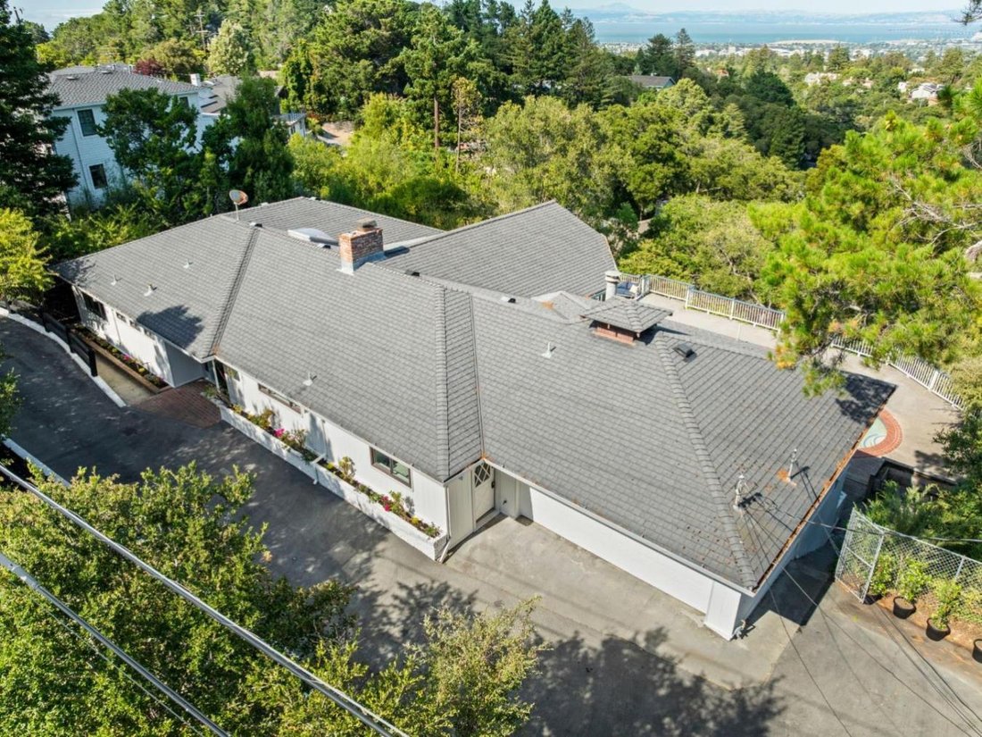 House in Burlingame, California, United States 3 - 18425979