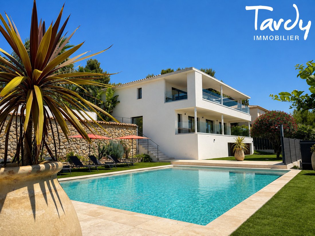Villa in Bandol, Provence-Alpes-Côte d'Azur, France 4 - 18425771