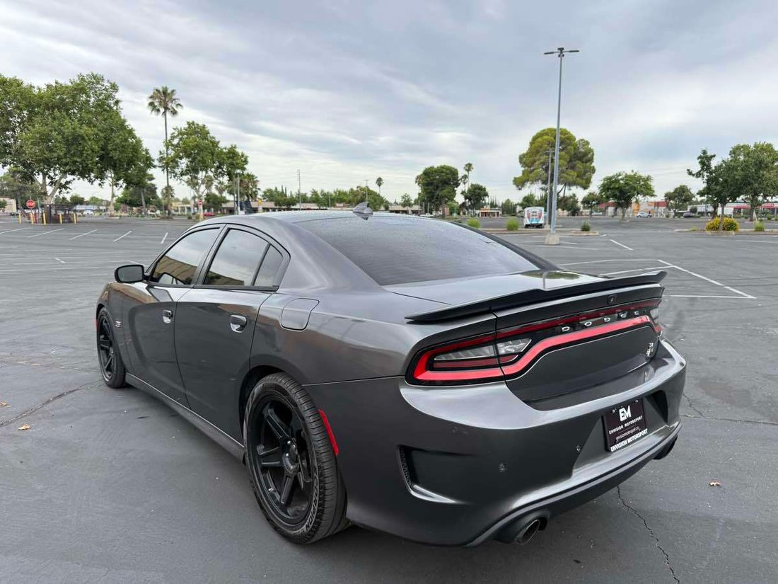 Sedan in Sacramento, CA, United States 5 - 18426014