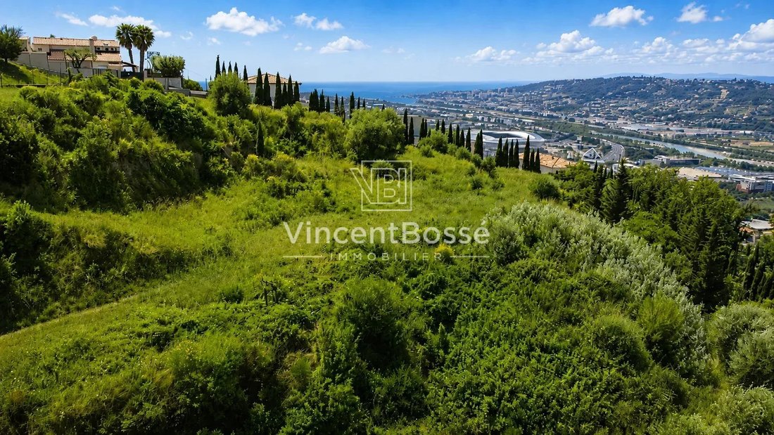 Land in Nice, Provence-Alpes-Côte d'Azur, France 2 - 18425768