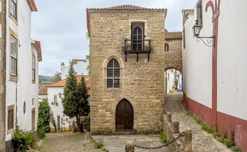House in Santa Maria, Sao Pedro e Sobral da Lagoa, Leiria District, Portugal 1