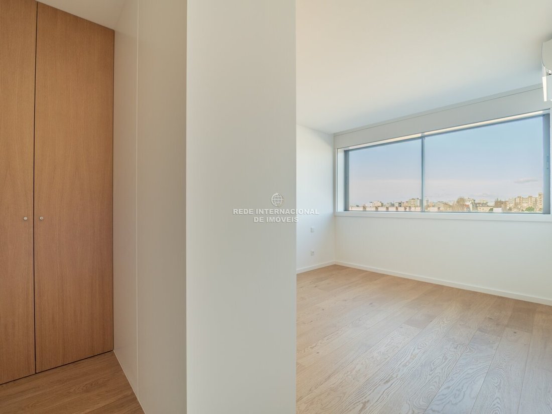Apartment in Matosinhos e Leca da Palmeira, Porto District, Portugal 5 - 17500909