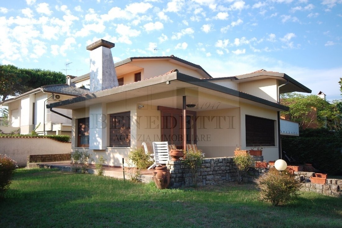 Villa in Camaiore, Tuscany, Italy 5 - 18425435