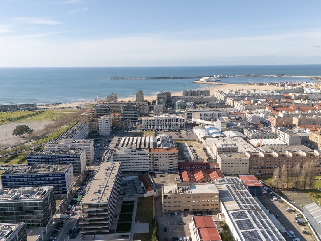 Apartamento en Matosinhos y Leca da Palmeira, Distrito de Oporto, Portugal 3 - 17500909