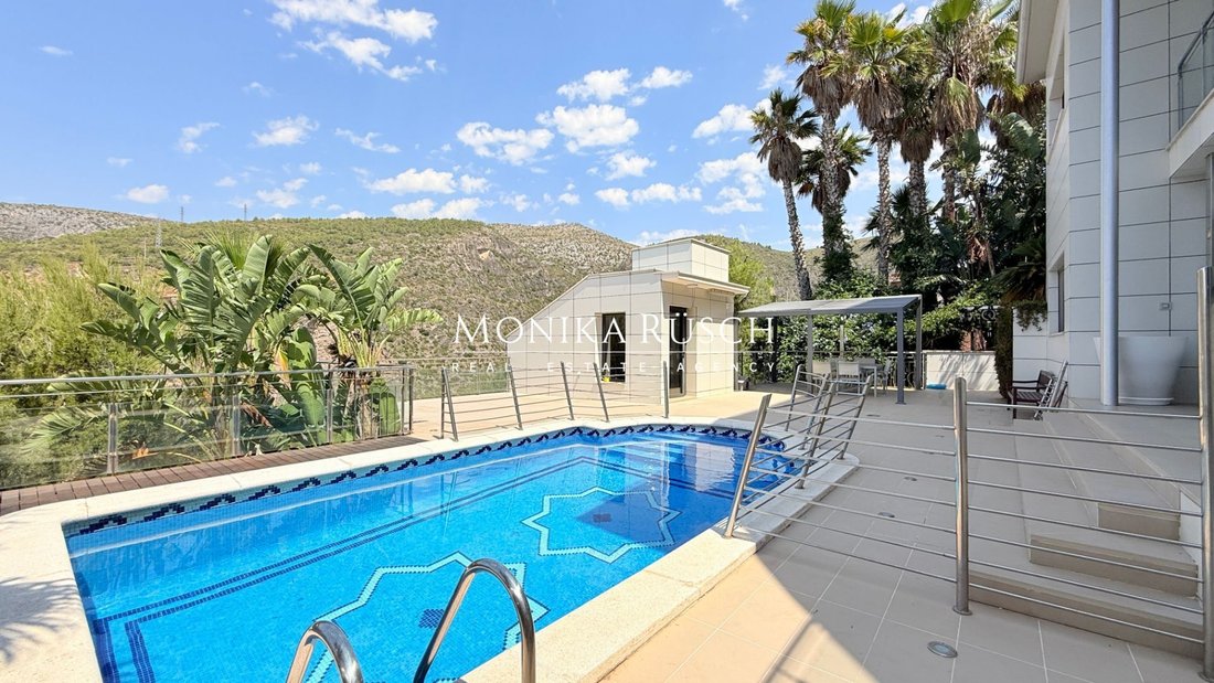 Villa in Sitges, Catalonia, Spain 5 - 18425456