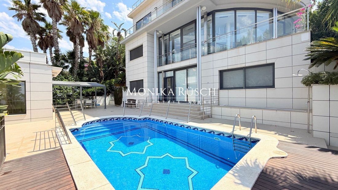 Villa in Sitges, Catalonia, Spain 2 - 18425456