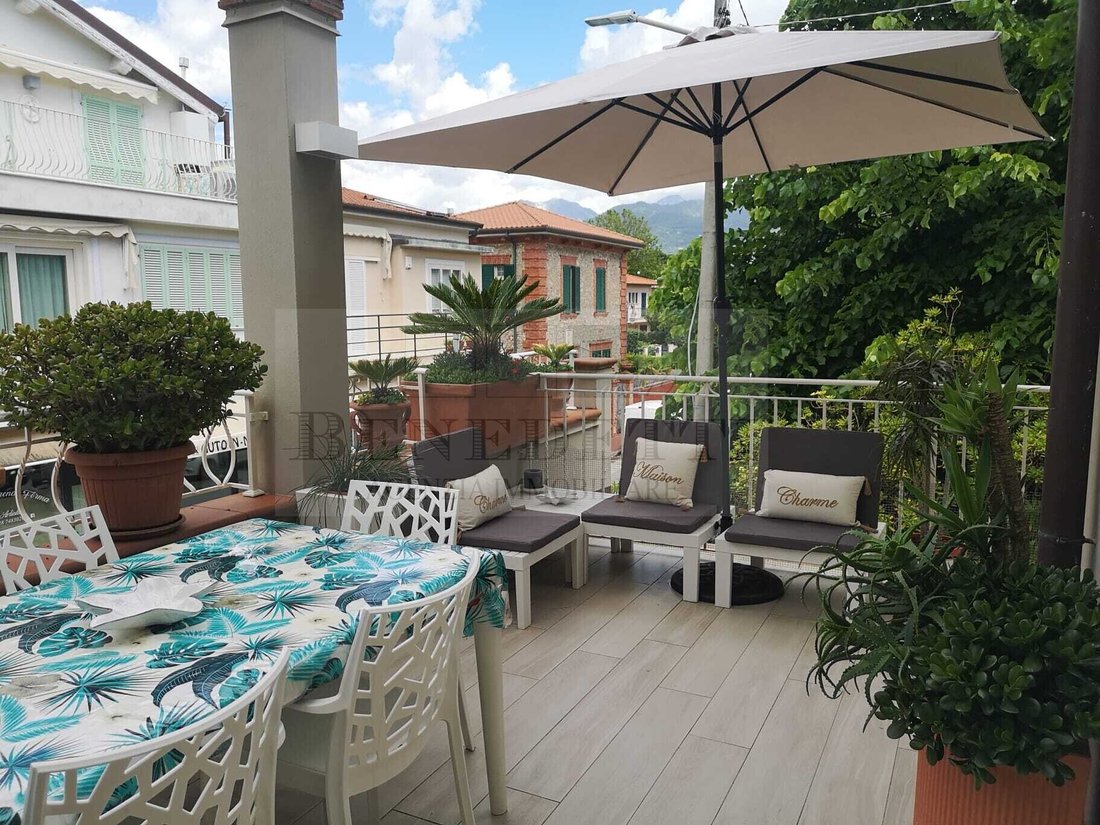 Apartment in Camaiore, Tuscany, Italy 1 - 18425453