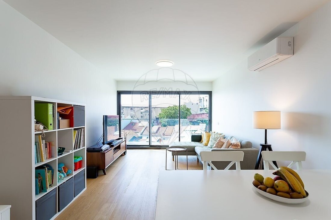 Apartment in Sao Vicente, Lisbon, Portugal 1 - 17676528