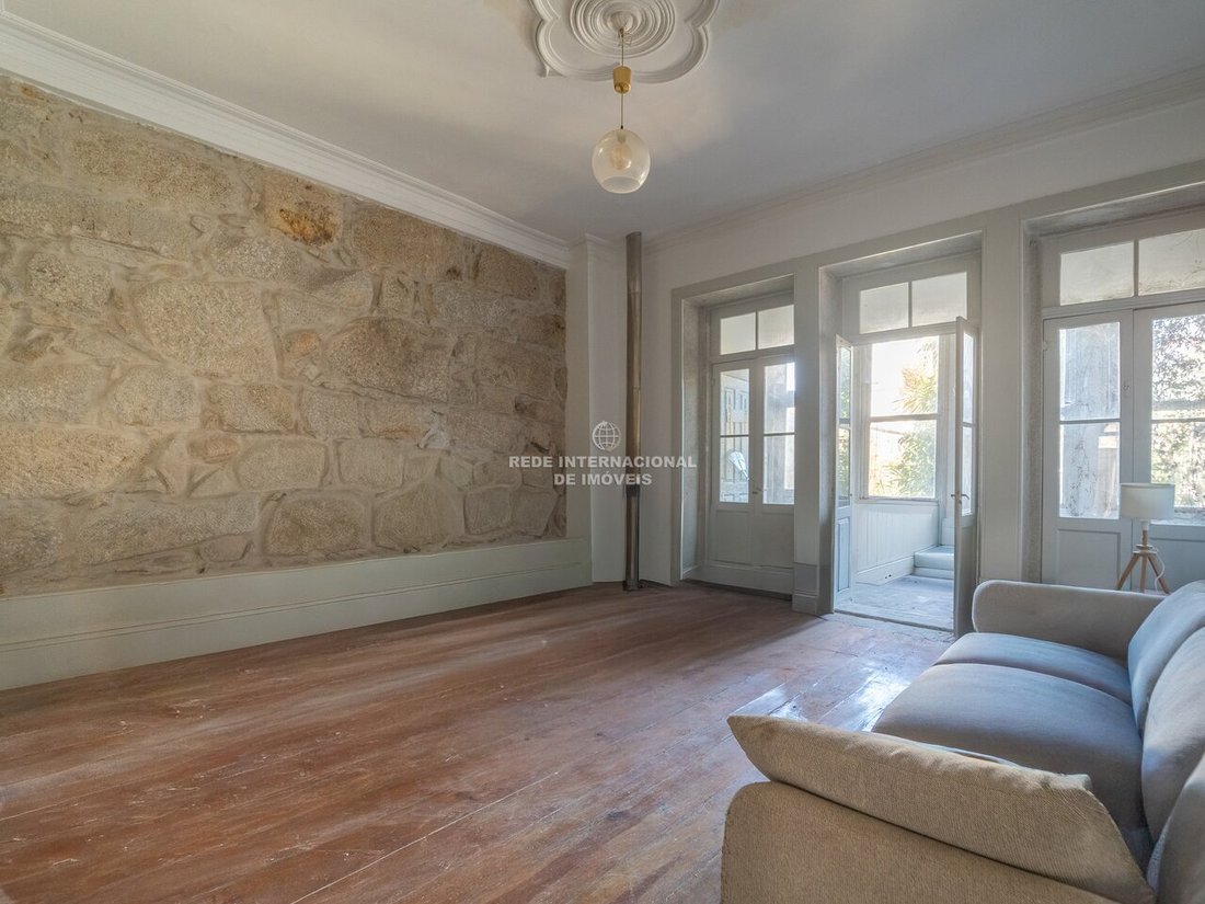 House in Cedofeita, Santo Ildefonso, Se, Miragaia, Sao Nicolau e Vitoria, Porto District, Portugal 1 - 18208676