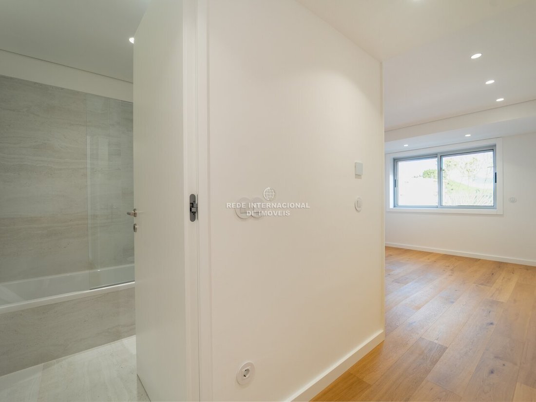 Apartment in Lordelo do Ouro e Massarelos, Porto District, Portugal 5 - 17500740