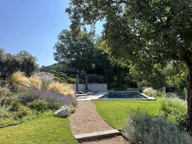 Estate in Ménerbes, Provence-Alpes-Côte d'Azur, France 2 - 17419711