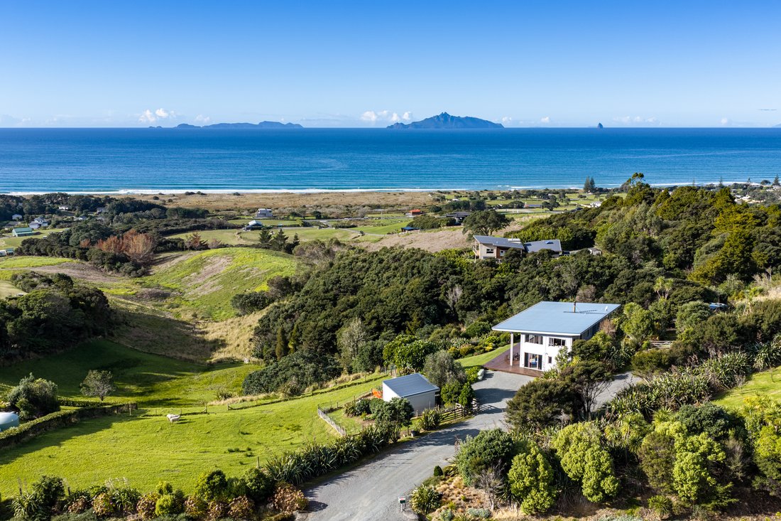 Waipu, Northland, New Zealand 2 - 18425691