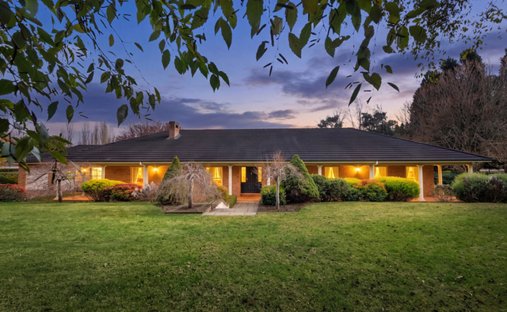 House in Burradoo, New South Wales, Australia 1