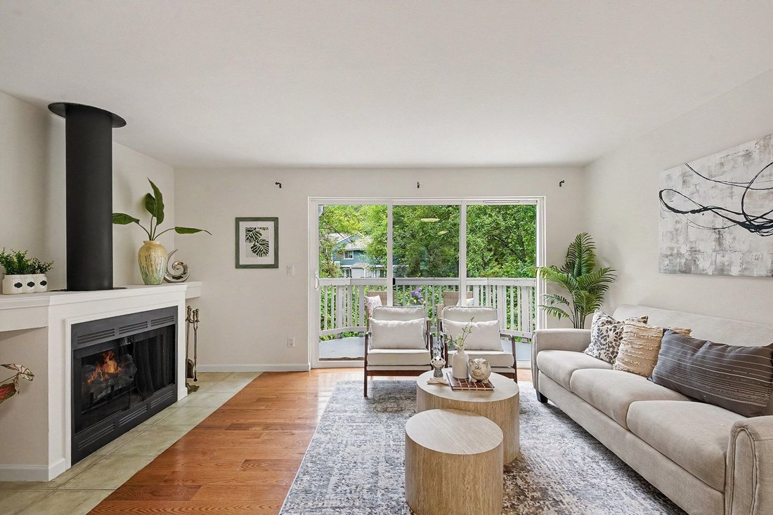 Condo in Kirkland, Washington, United States 5 - 18425742