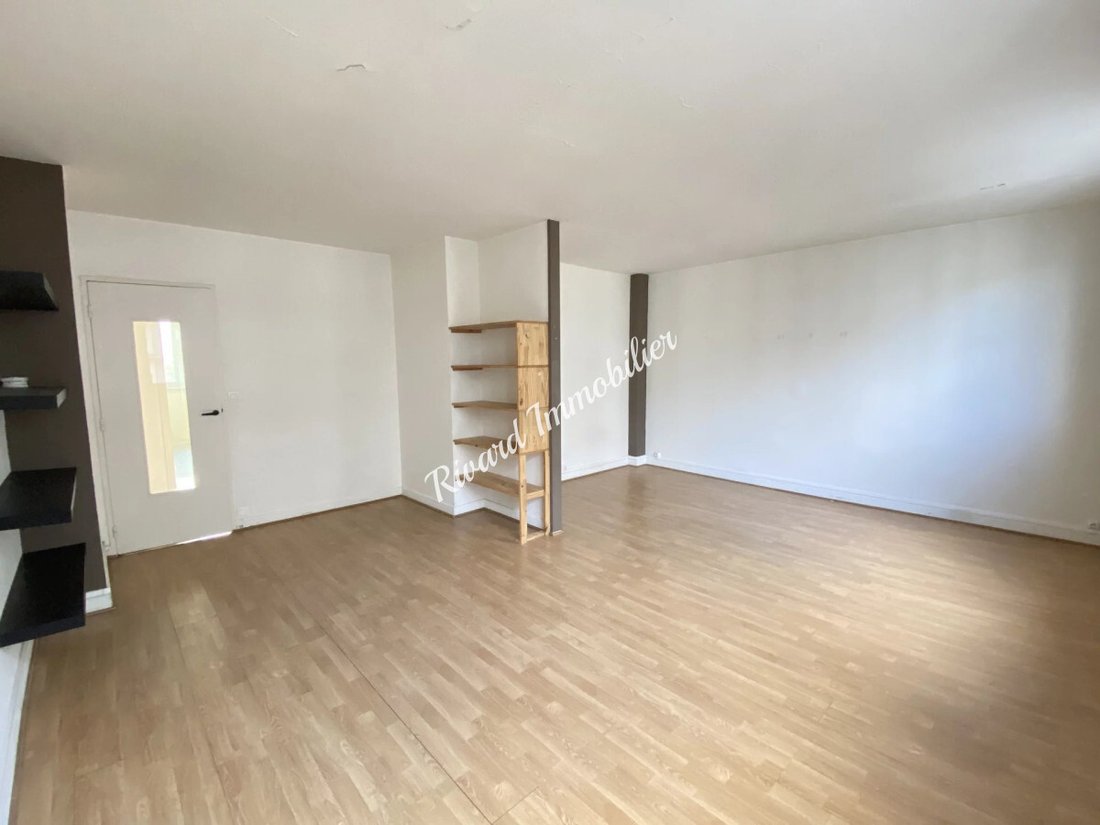 Apartment in Clignancourt-Jules Joffrin, Paris 18e Arrondissement, Paris 2 - 18425844