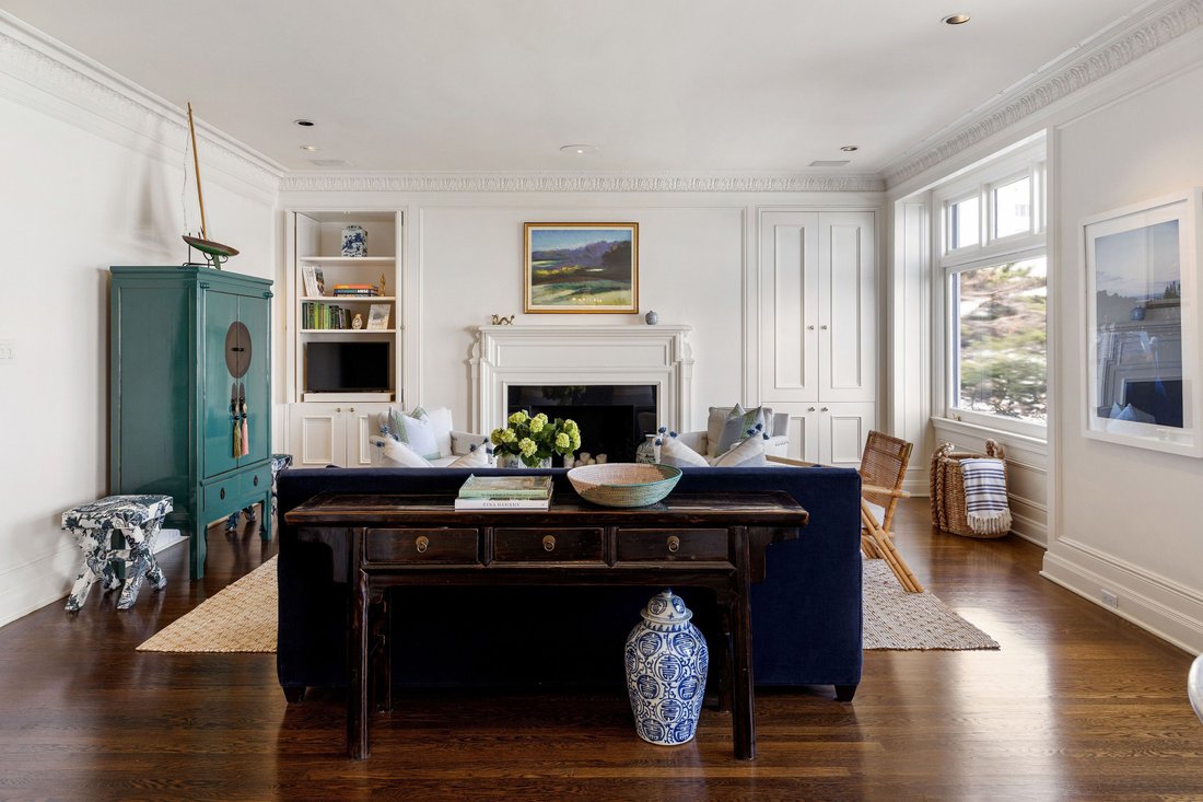 Co Op in San Francisco, California, United States 1 - 18425727
