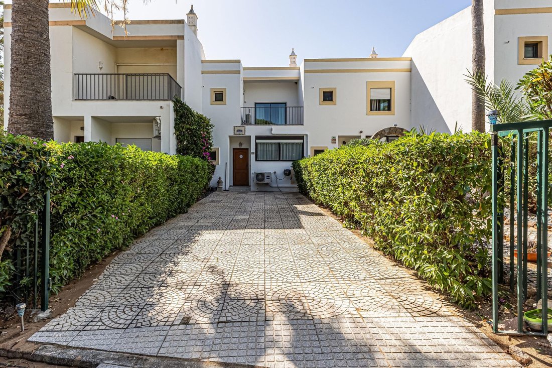 House in Olhos de Agua, Algarve, Portugal 1 - 18425837