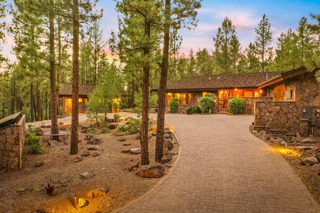 Flagstaff, Arizona, United States 3 - 18425726