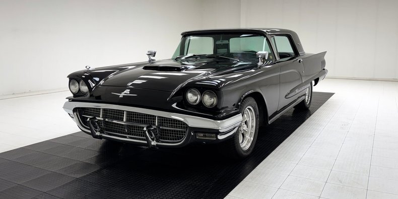 Coupe in Morgantown, United States 1 - 18425550