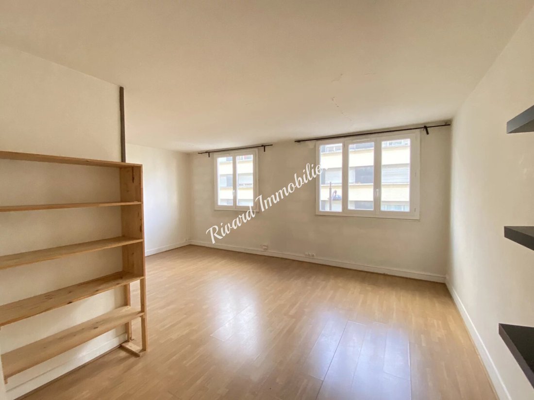 Apartment in Clignancourt-Jules Joffrin, Paris 18e Arrondissement, Paris 5 - 18425844