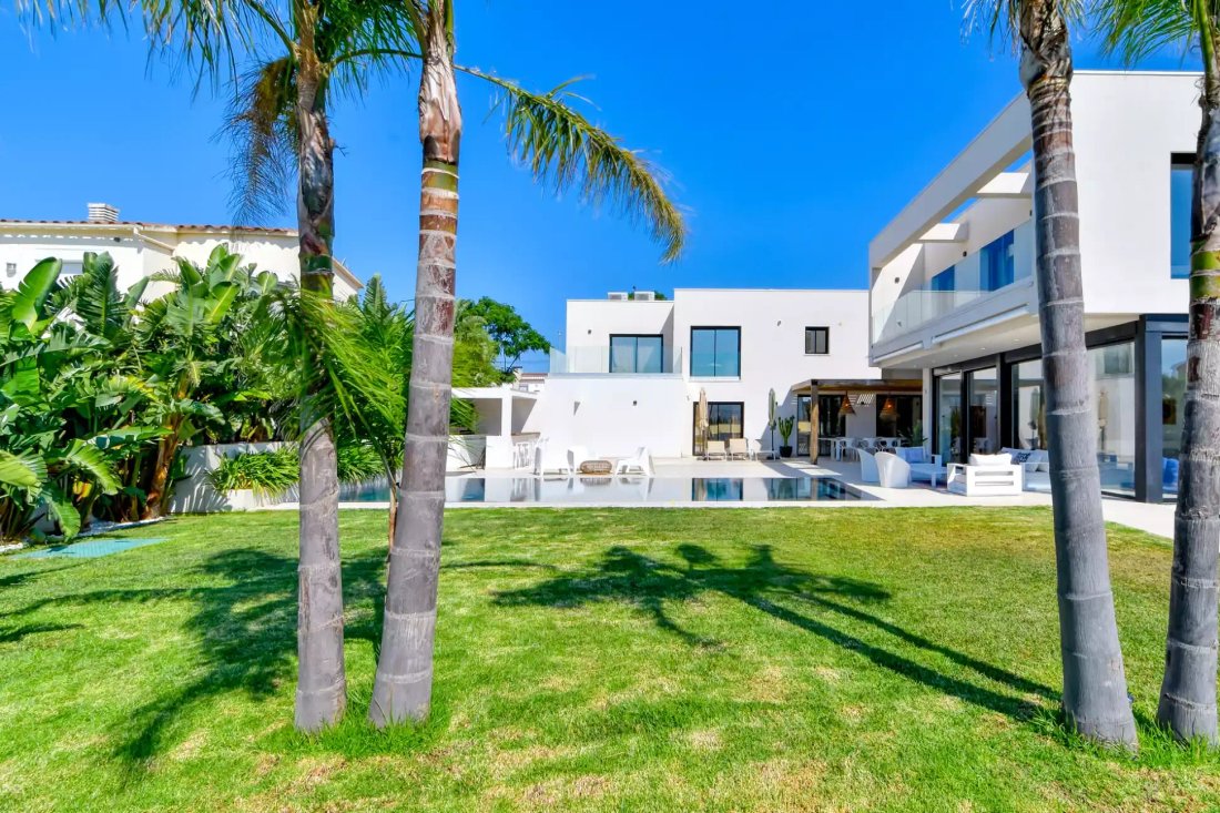 Villa in Empuriabrava, Catalonia, Spain 5 - 18335359