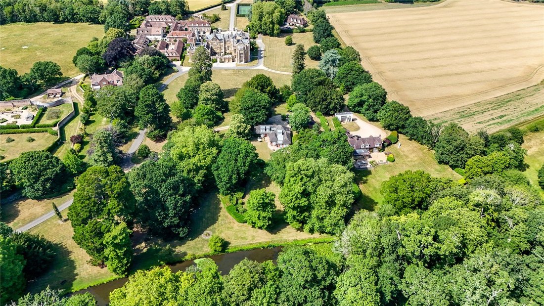 House in Hurn, England 5 - 15505429
