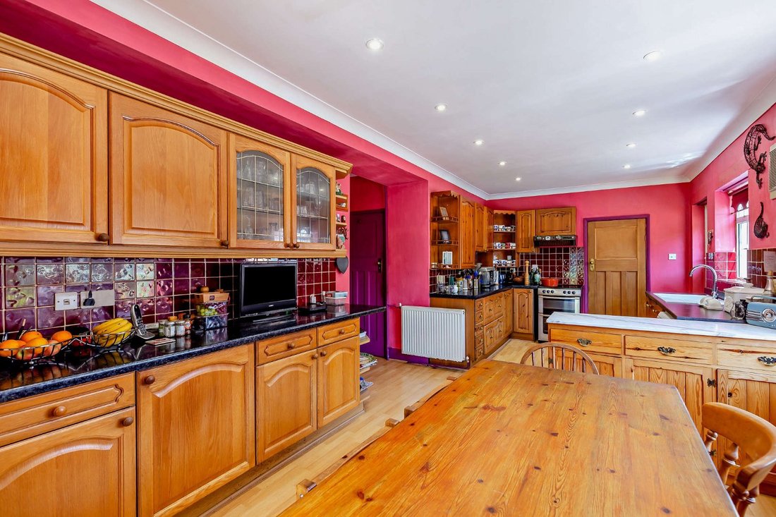 Casa in Wrecclesham, Lower Bourne, Inghilterra 5 - 18425582