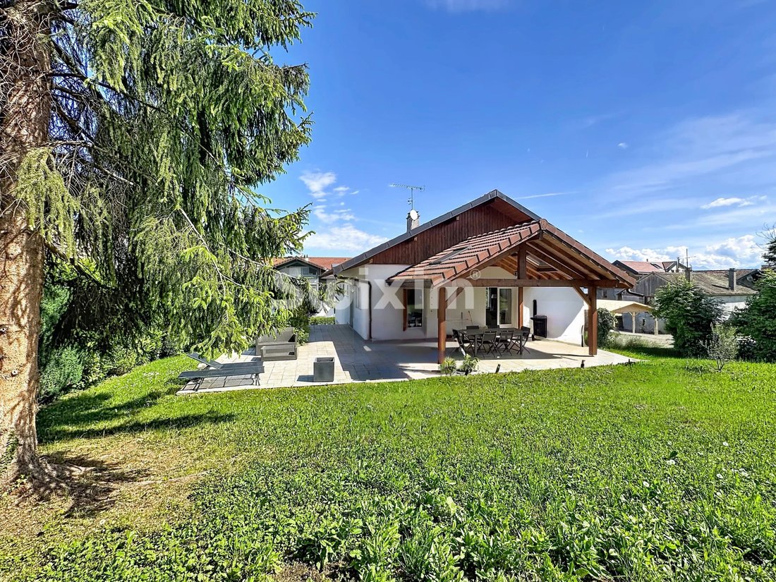 House in Evian-les-Bains, Auvergne-Rhône-Alpes, France 1 - 18426178