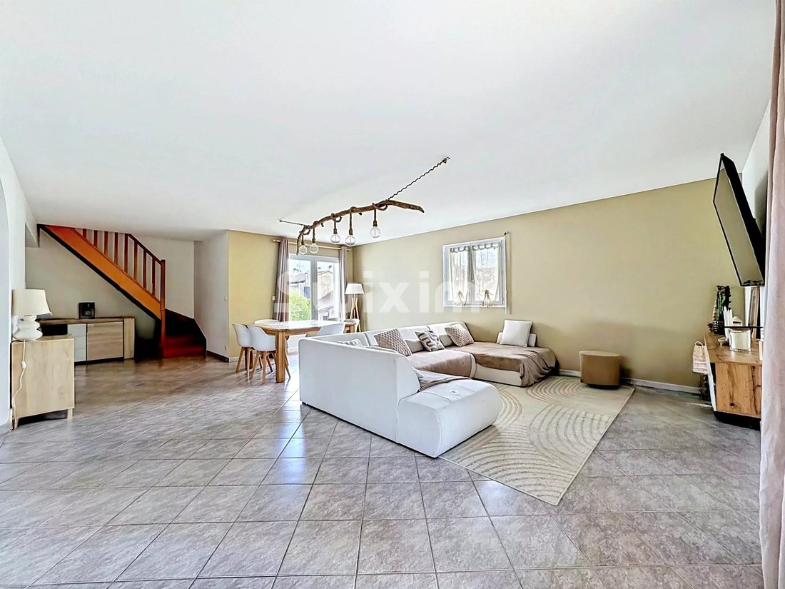 House in Evian-les-Bains, Auvergne-Rhône-Alpes, France 2 - 18426178