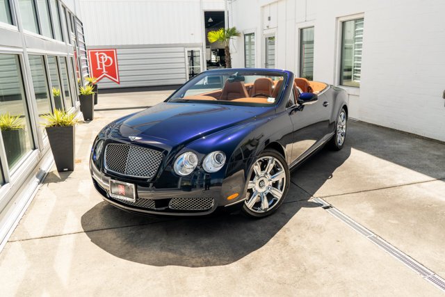 Cabriolet in Bellevue, WA, United States 3 - 18360303