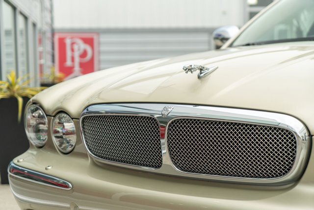 Sedan in Bellevue, WA, United States 4 - 18426198