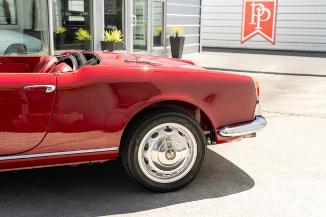 Hot Rod in Bellevue, WA, United States 5 - 18258672