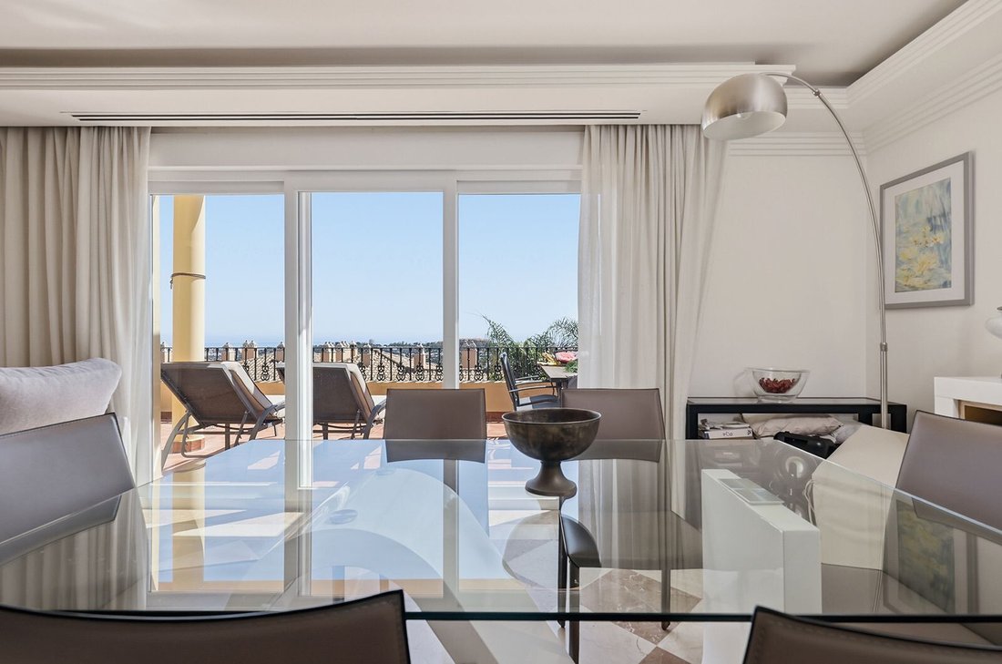 Penthouse in Nueva Andalucia, Marbella, Spain 4 - 18426624
