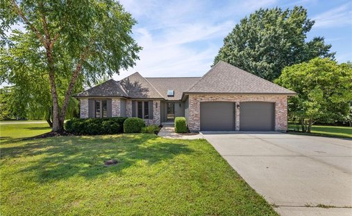 House in Overland Park, Kansas, United States 1