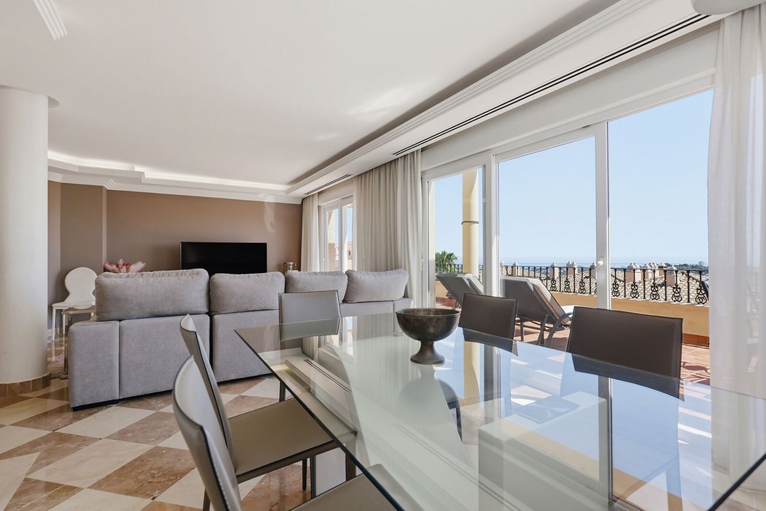 Penthouse in Nueva Andalucia, Marbella, Spain 5 - 18426624