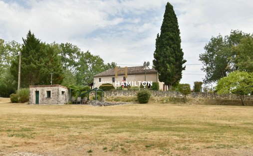 Villa in Cordes-sur-Ciel, Occitania, France 1