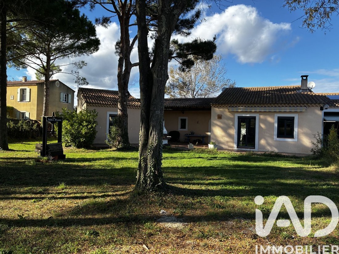 House in Cheval-Blanc, Provence-Alpes-Côte d'Azur, France 1 - 16932597