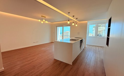 Apartment in Oeiras e Sao Juliao da Barra, Paco de Arcos e Caxias, Lisbon, Portugal 1