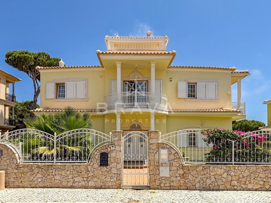 Villa in Praia dos Pescadores, Olhos de Agua, Portugal 1 - 18419860